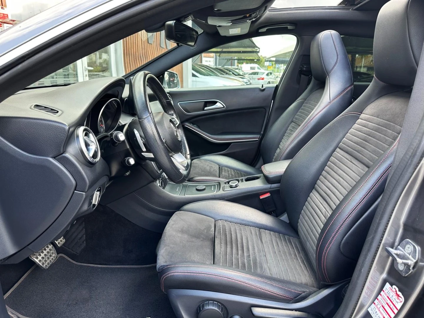 Mercedes-Benz CLA 200 d Shooting Brake AMG Line Aut.