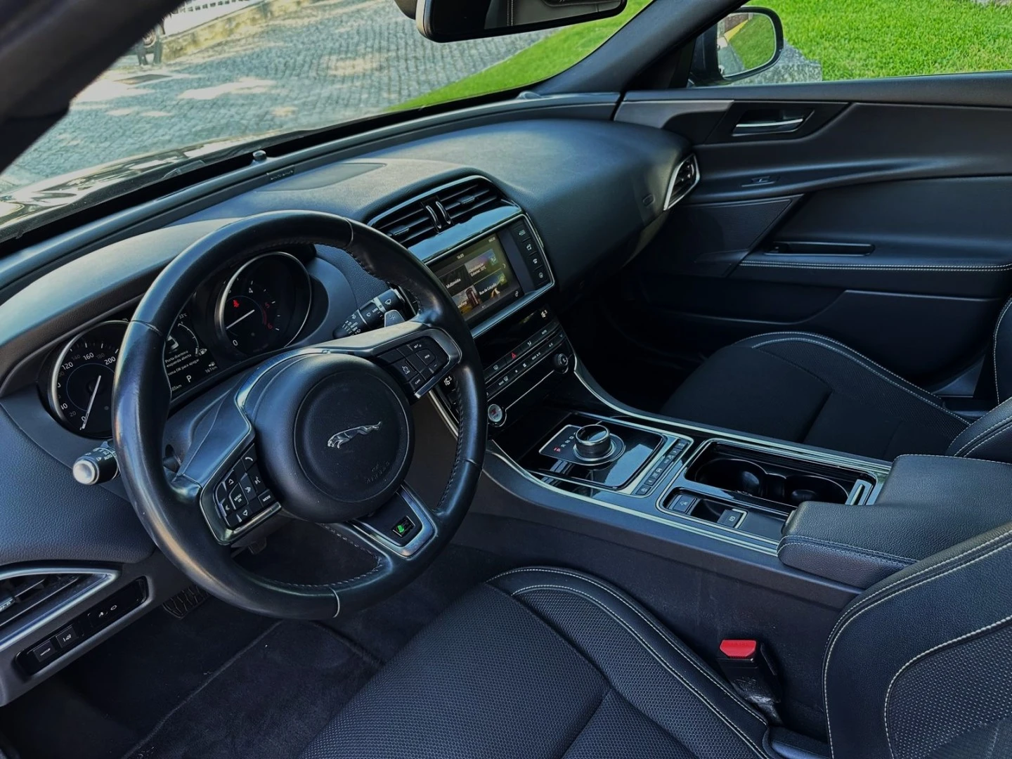 Jaguar XE 2.0 D R-Sport Aut.