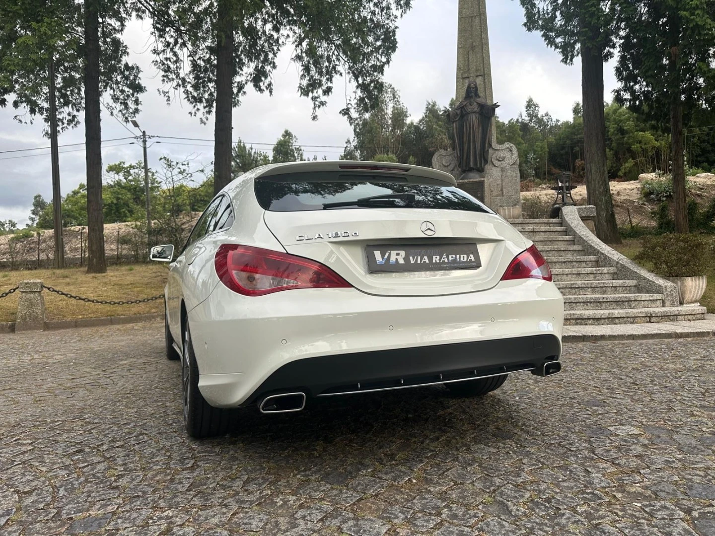 Mercedes-Benz CLA 180 d Shooting Brake Urban