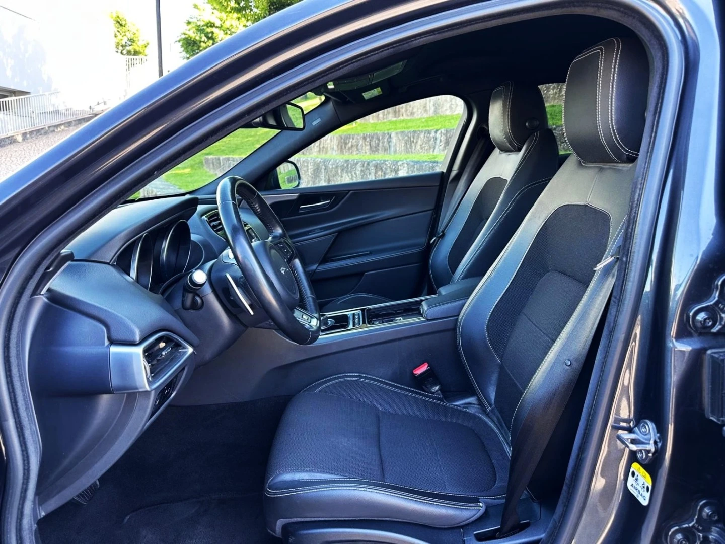 Jaguar XE 2.0 D R-Sport Aut.