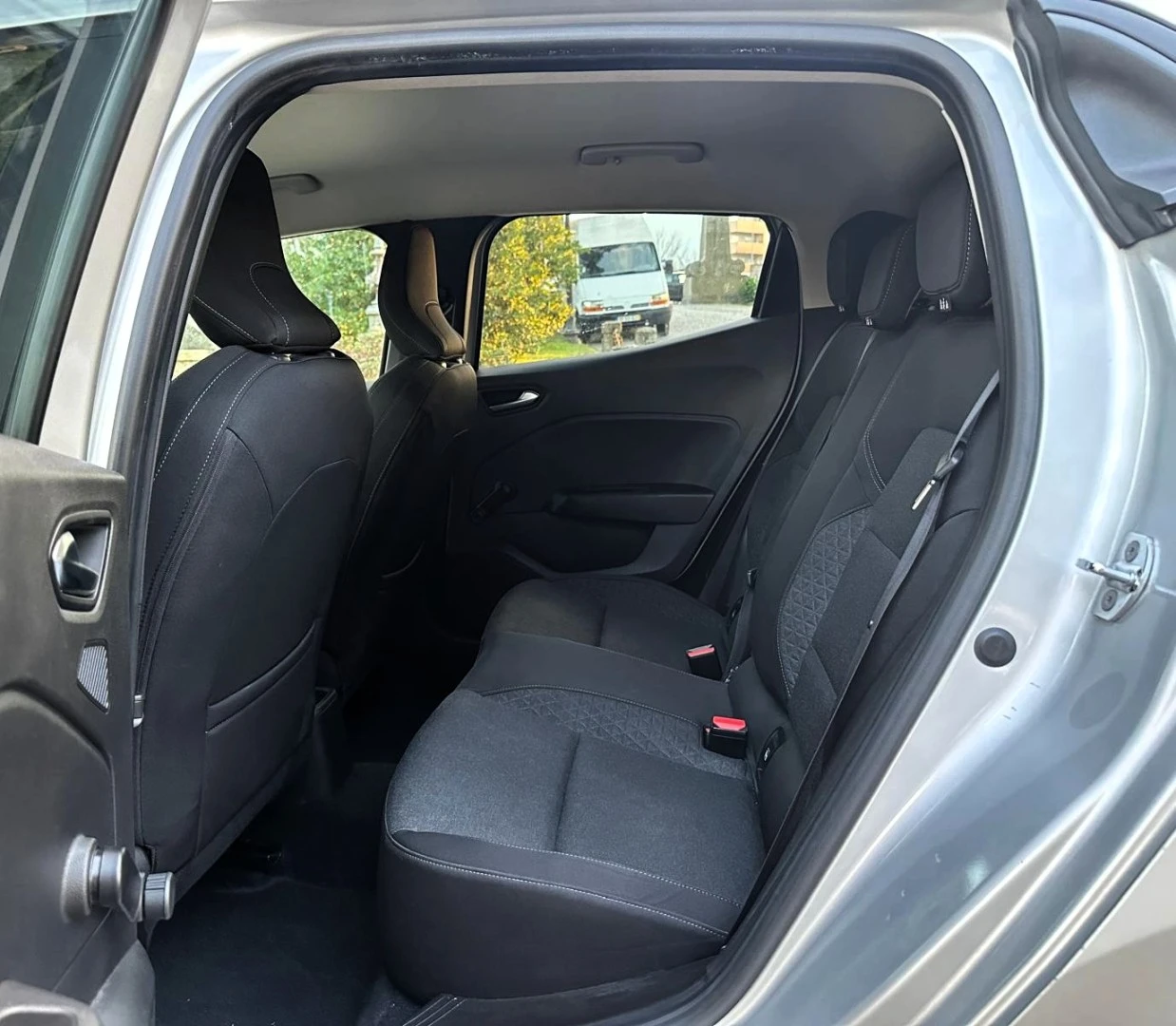 Renault Clio 1.0 TCe Intens Bi-Fuel