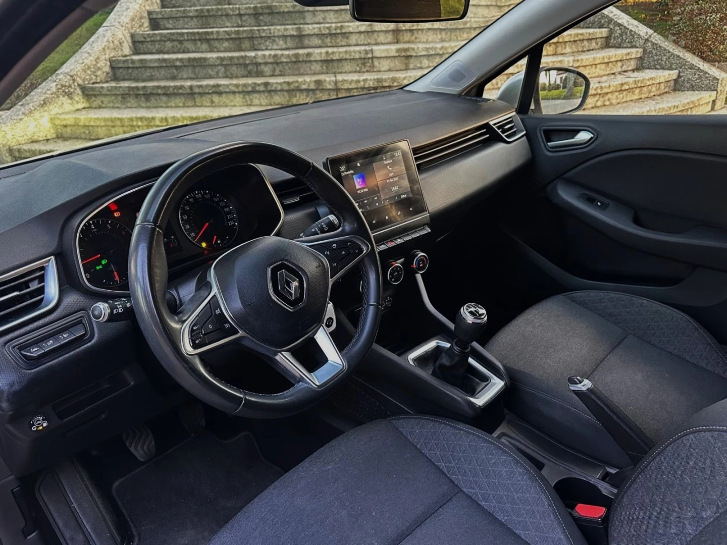 Renault Clio 1.0 TCe Intens Bi-Fuel