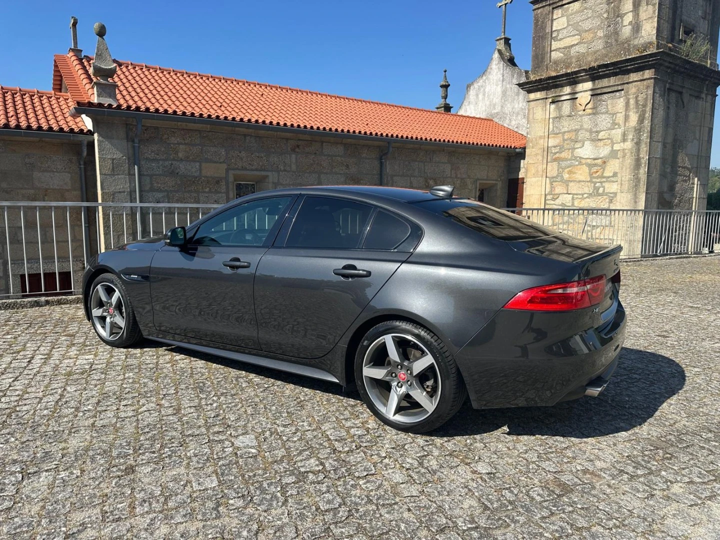 Jaguar XE 2.0 D R-Sport Aut.
