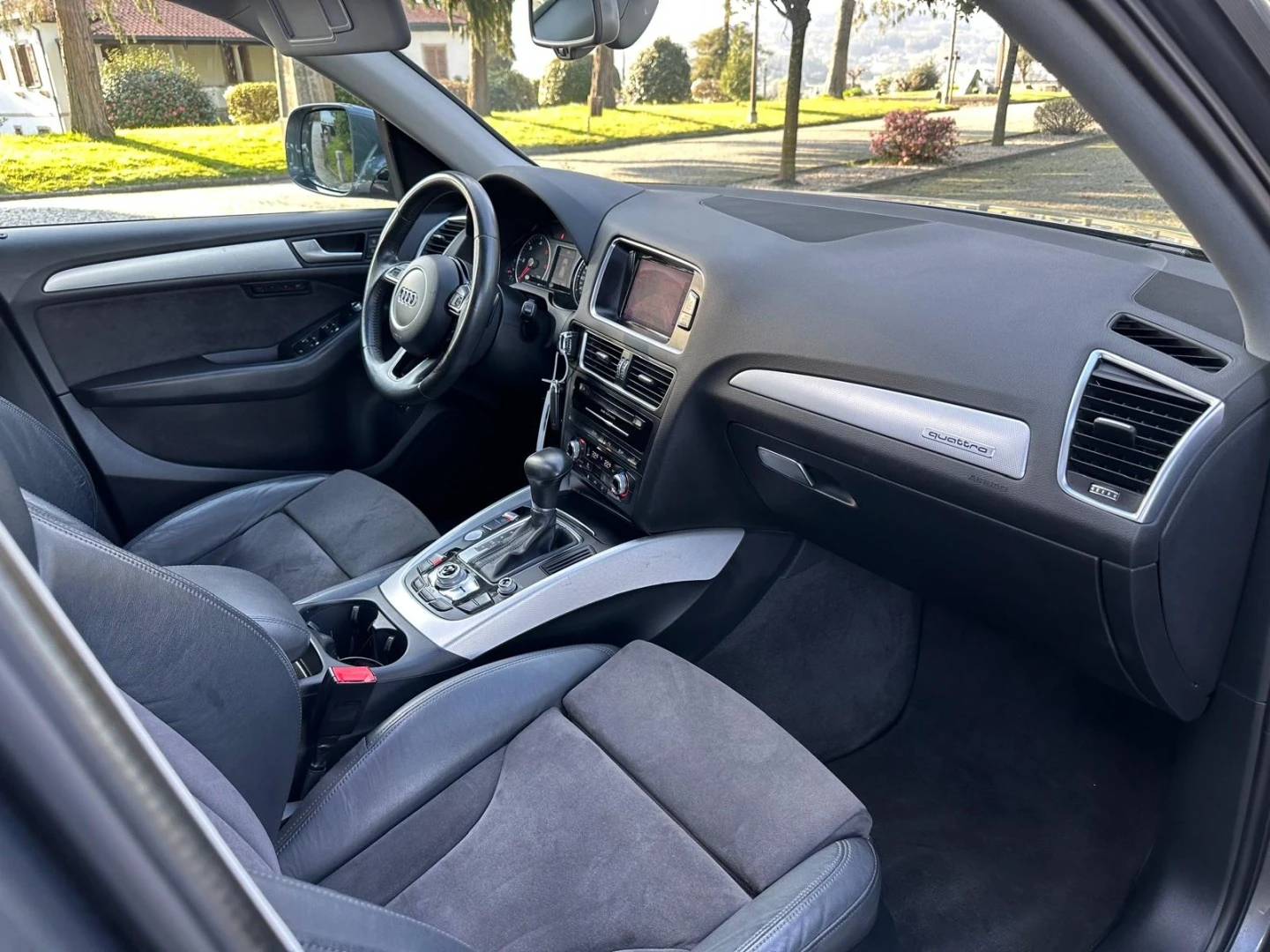 Audi Q5 2.0 TDI quattro S-line S-tronic