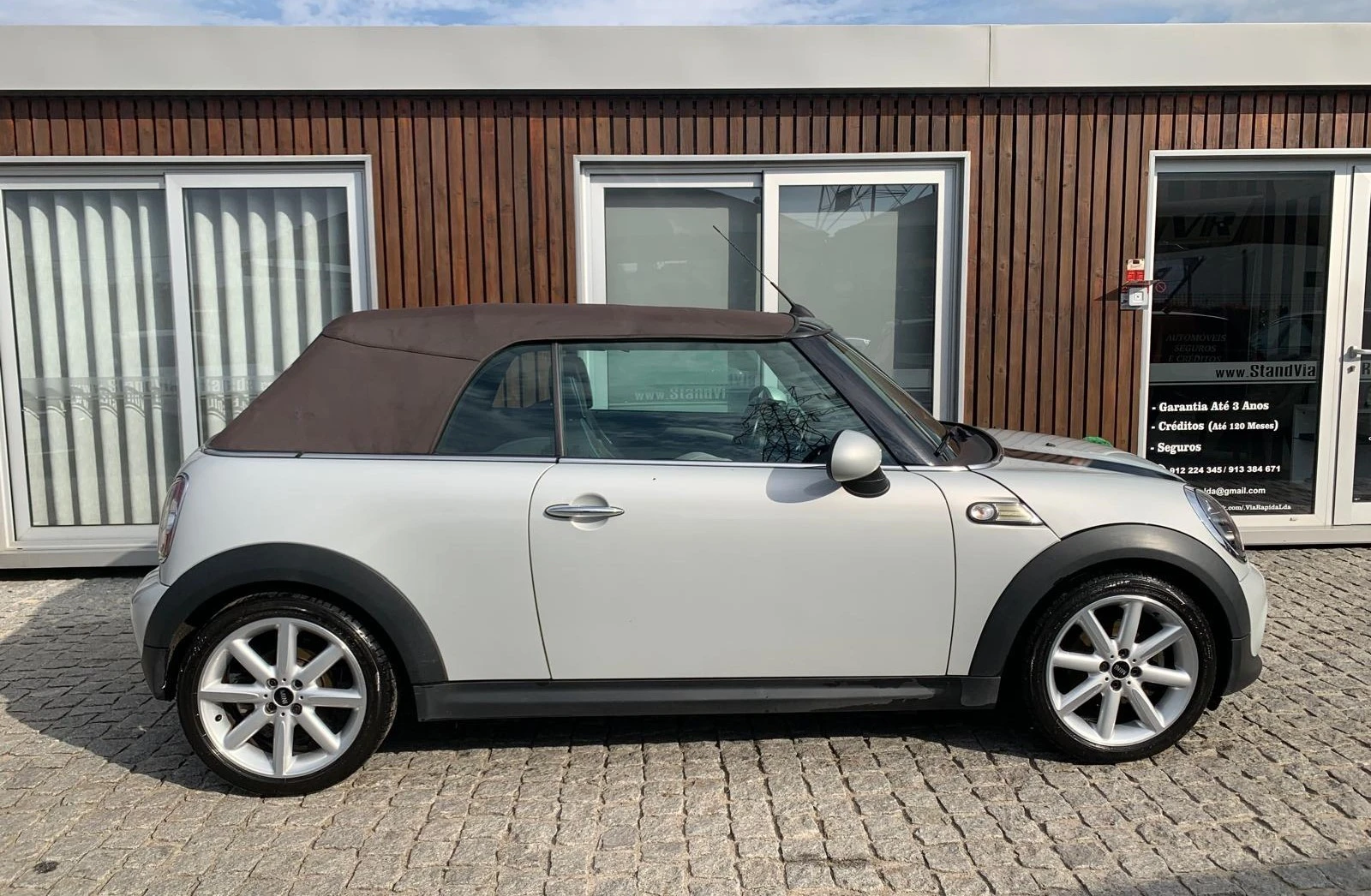 MINI Cabrio Cooper D