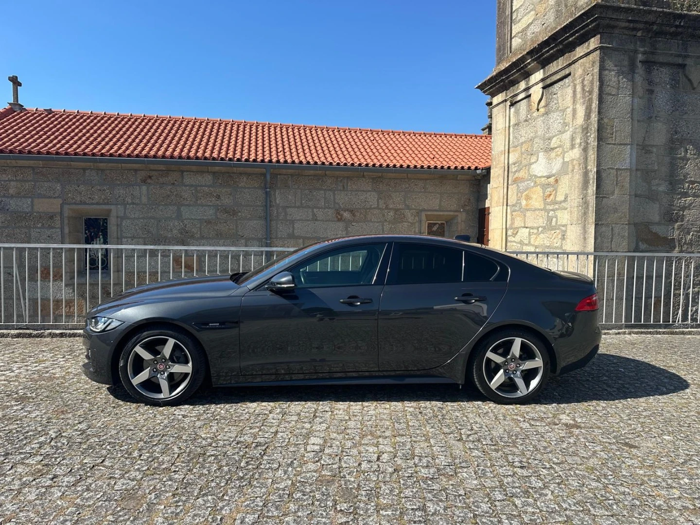 Jaguar XE 2.0 D R-Sport Aut.