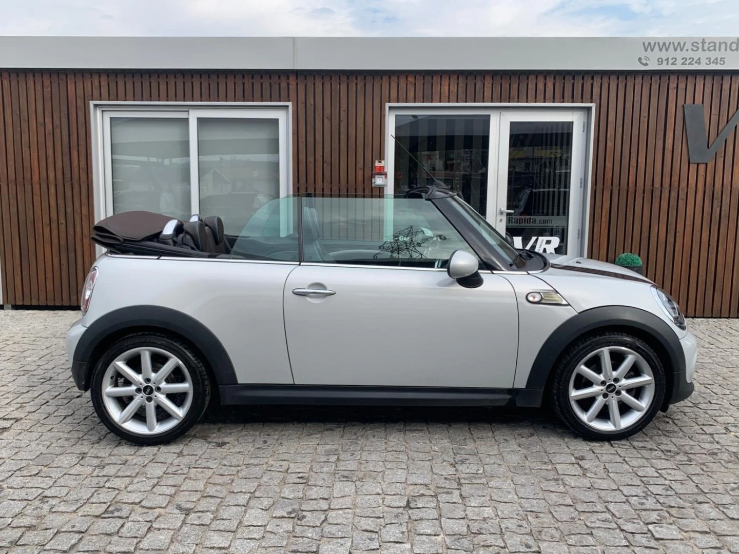 MINI Cabrio Cooper D