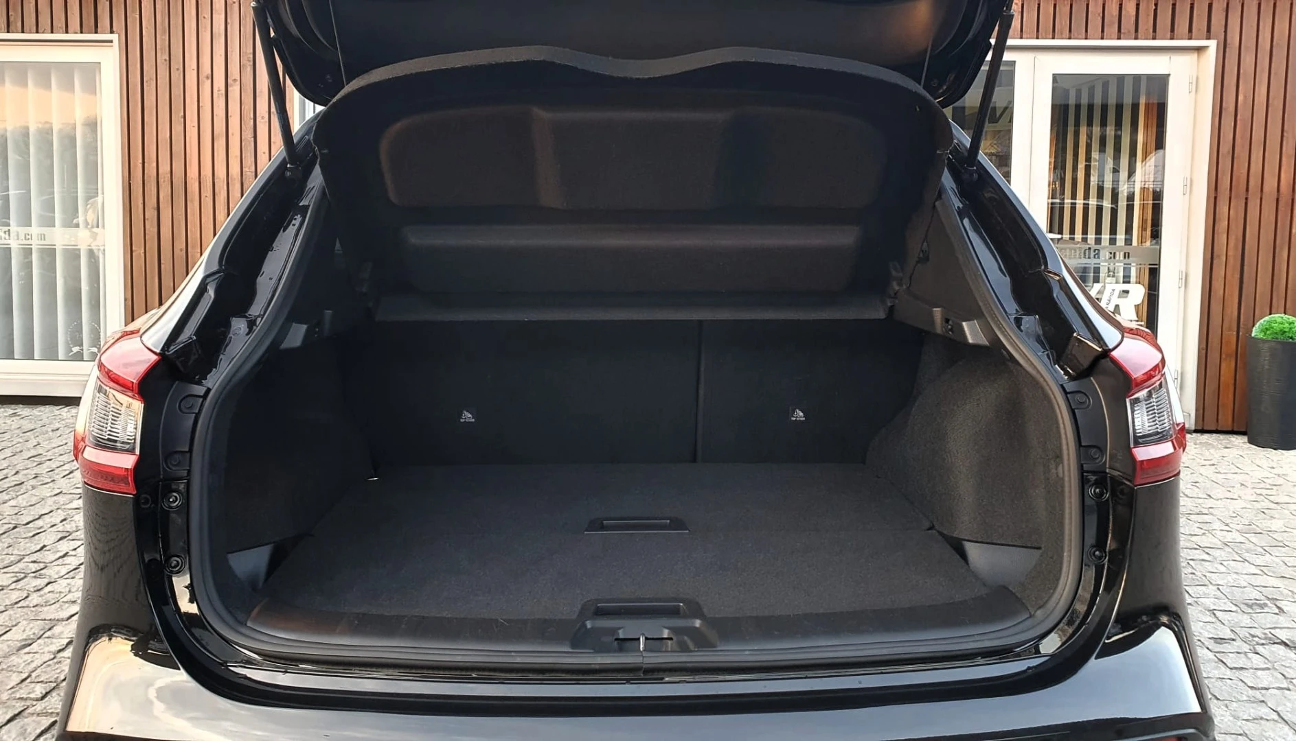 Nissan Qashqai 1.3 DIG-T N-Connecta J18