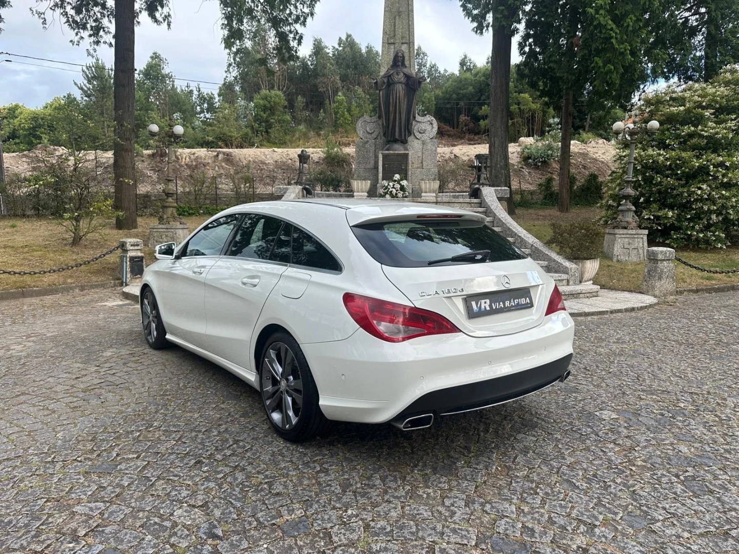 Mercedes-Benz CLA 180 d Shooting Brake Urban