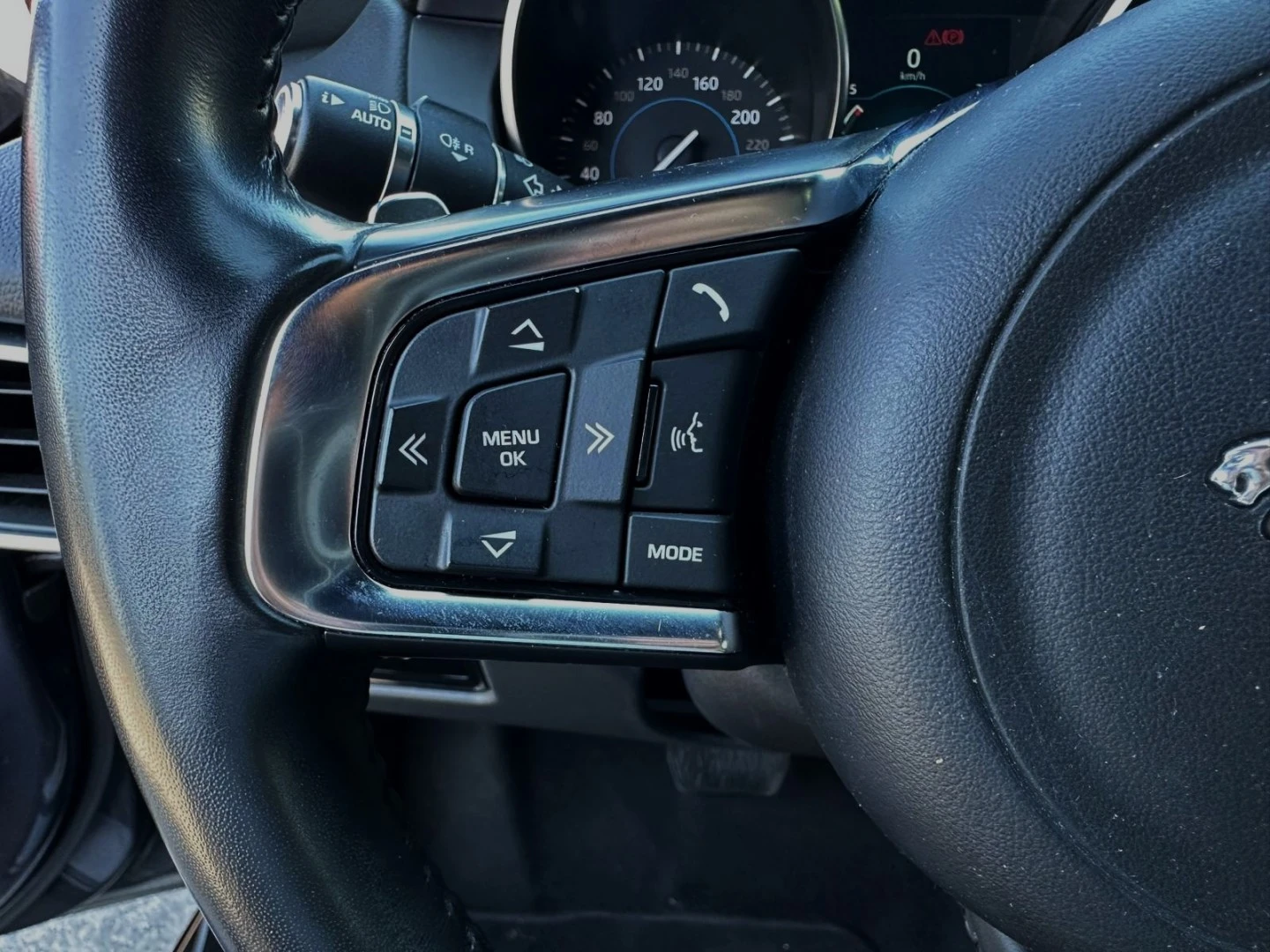 Jaguar XE 2.0 D R-Sport Aut.