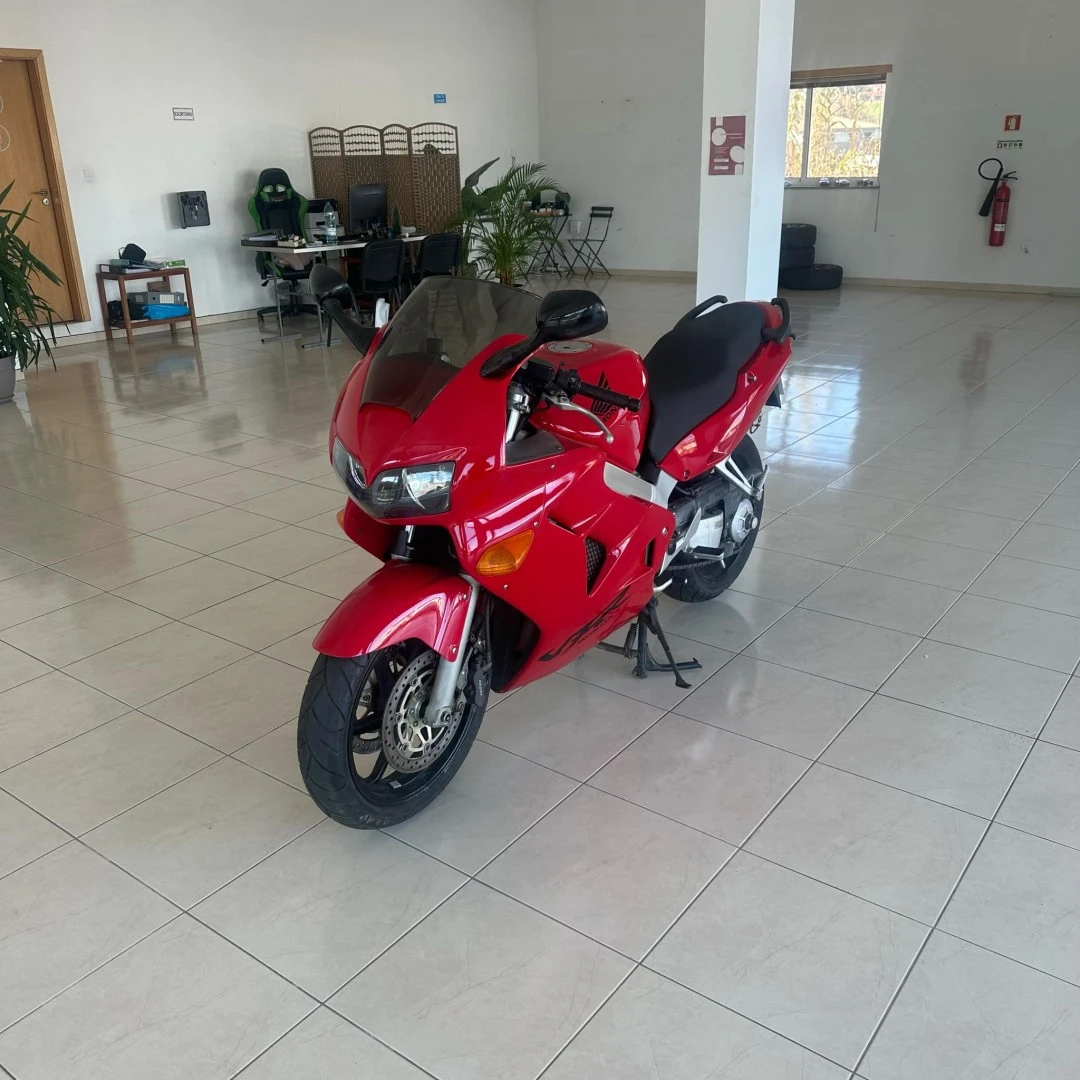 Honda VFR 800