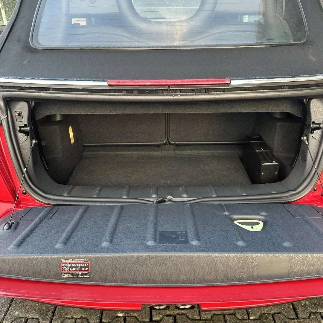 MINI Cabrio John Cooper Works