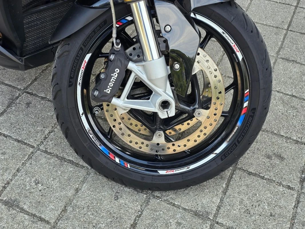 BMW S 1000 XR Triple black &amp; Akrapovic