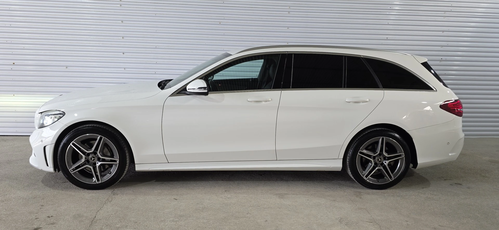 Mercedes-Benz C 220 d AMG Line