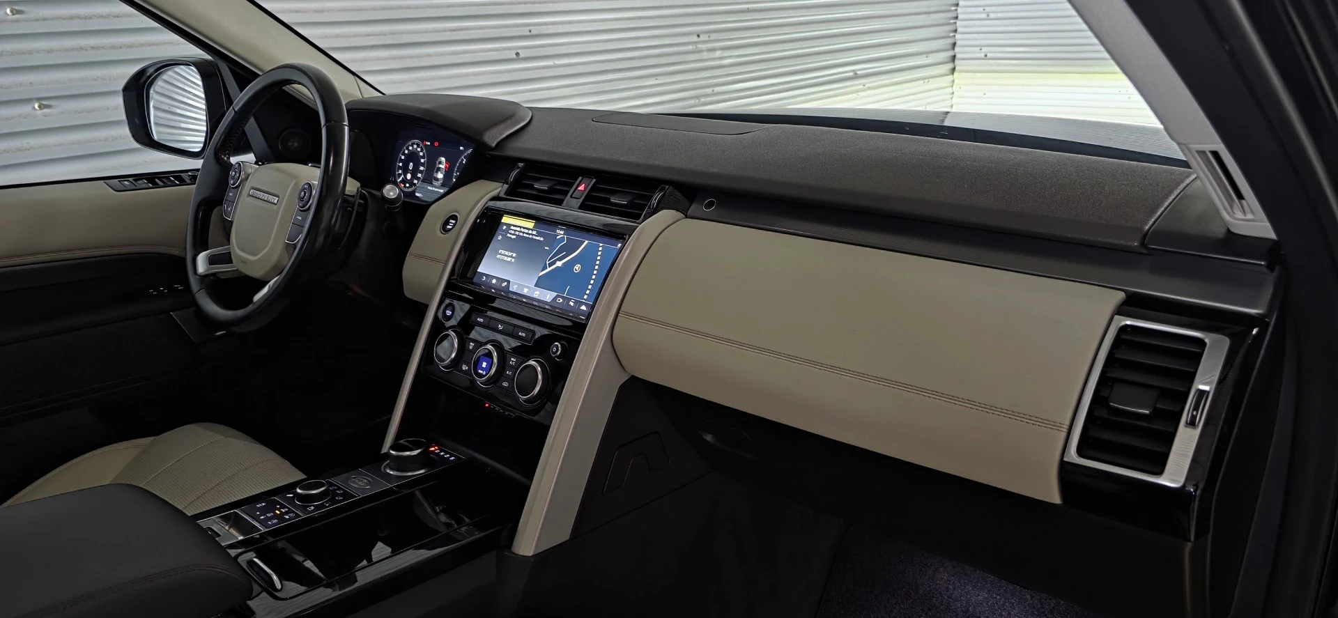 Land Rover Discovery 2.0 SD4 HSE Luxury Auto
