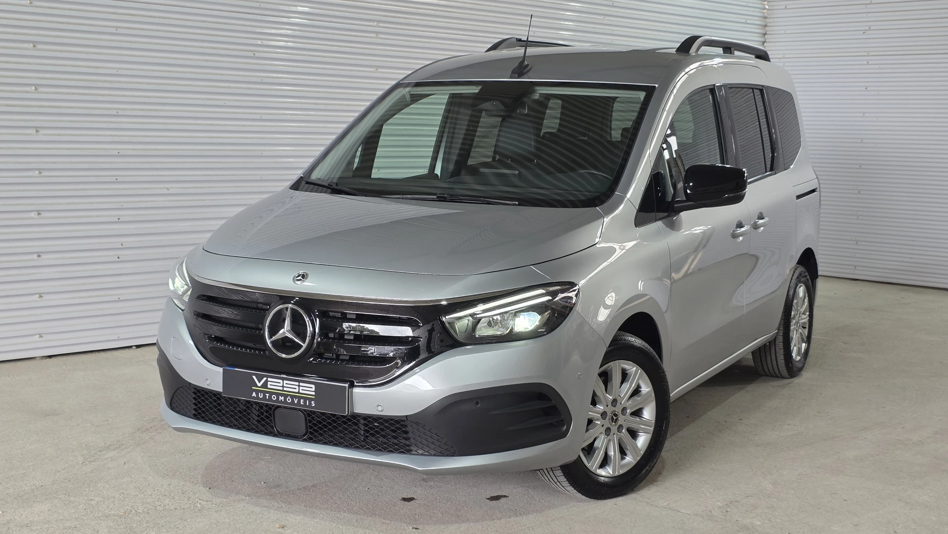 Mercedes-Benz EQT 200