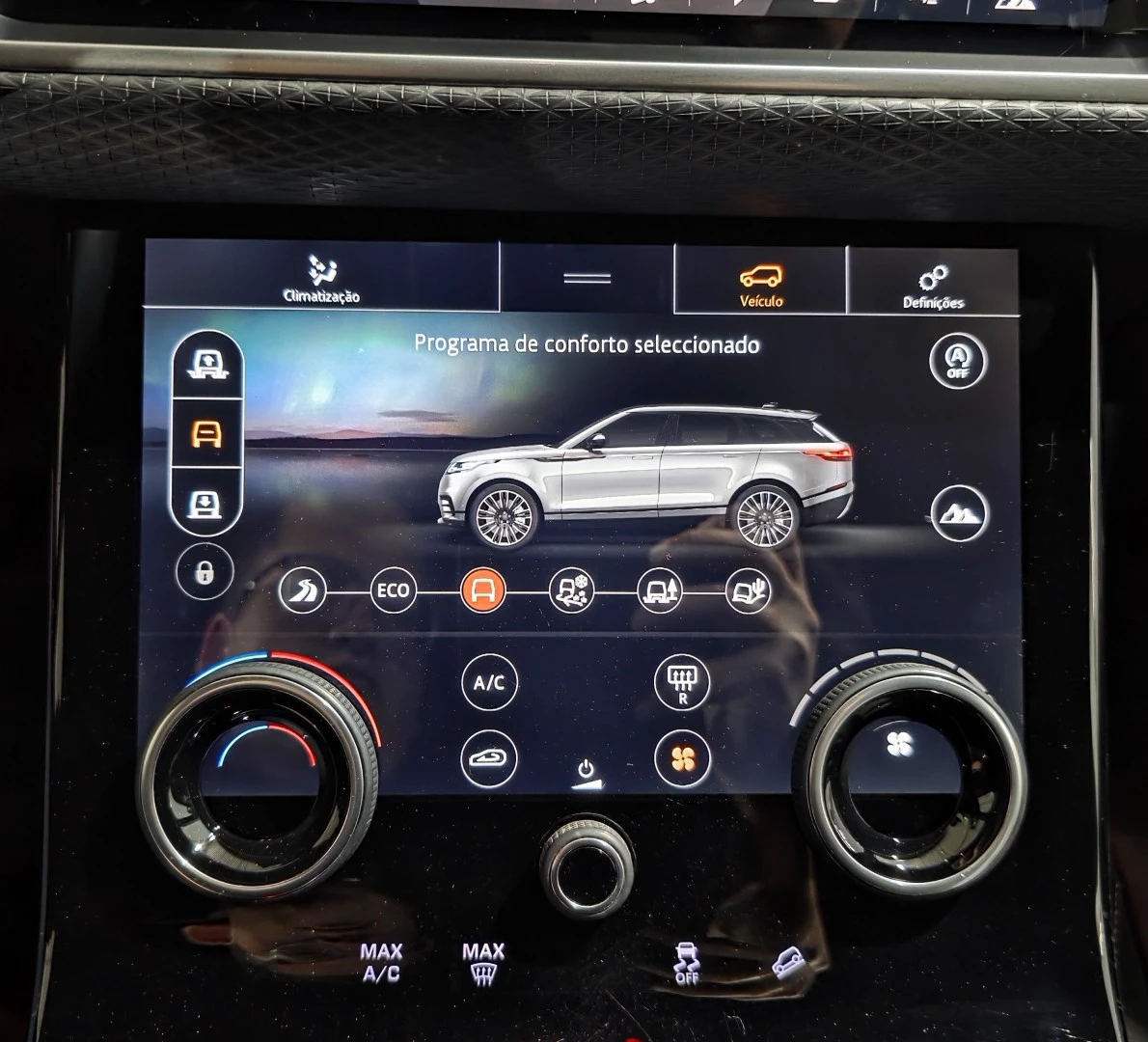 Land Rover Range Rover Velar 2.0 D R-Dynamic HSE