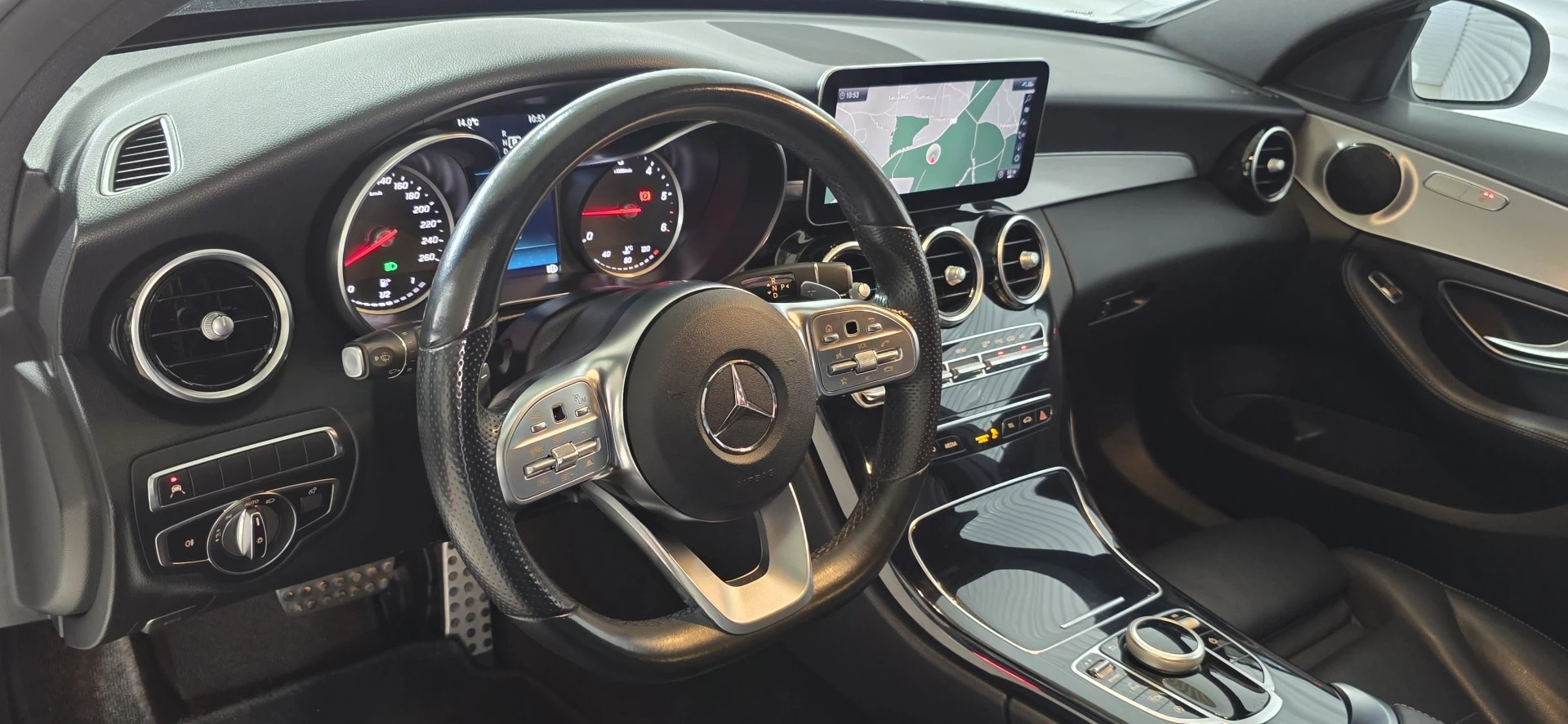 Mercedes-Benz C 220 d AMG Line