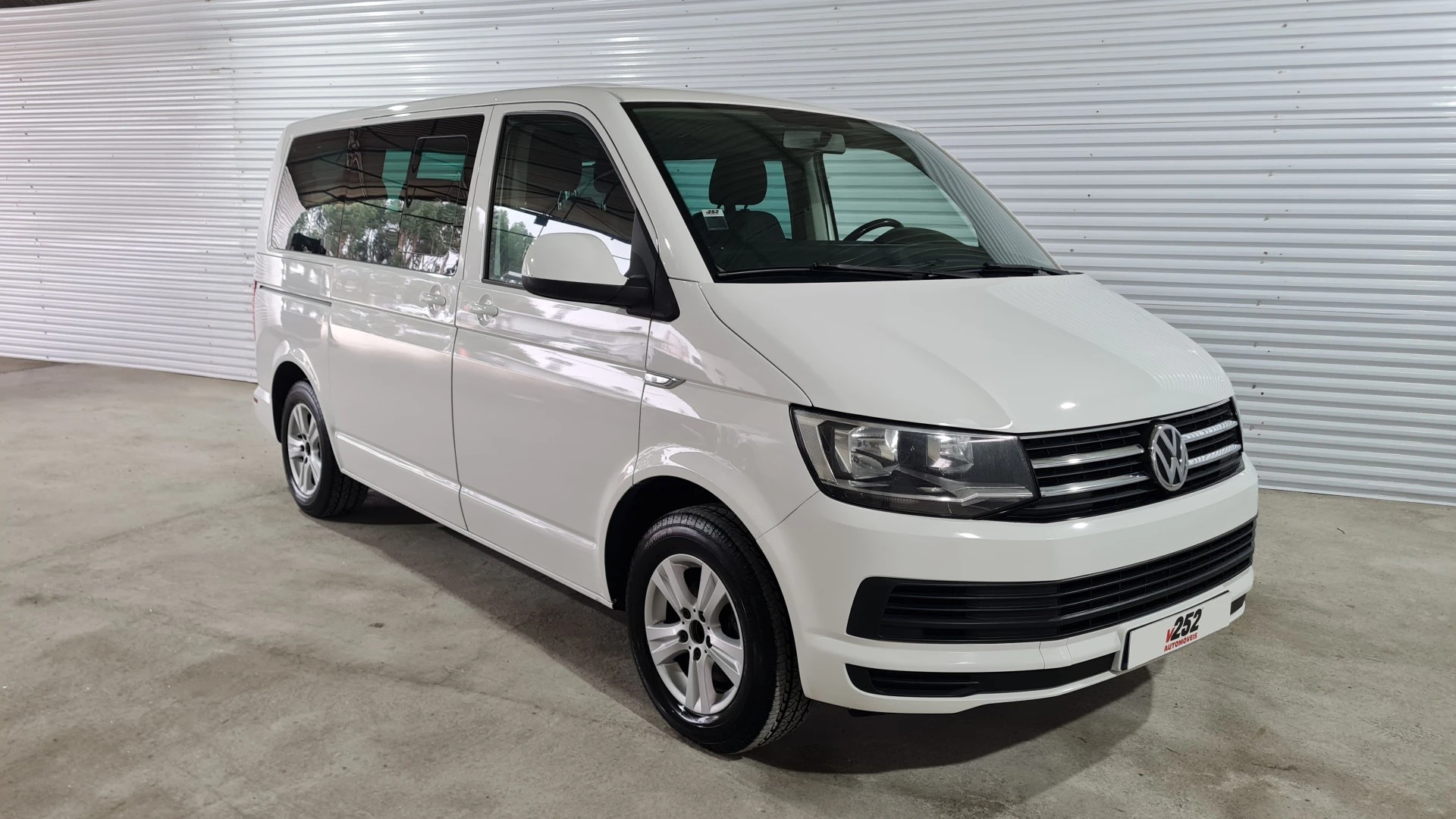 VW Caravelle 2.0 TDi BM Comfortline