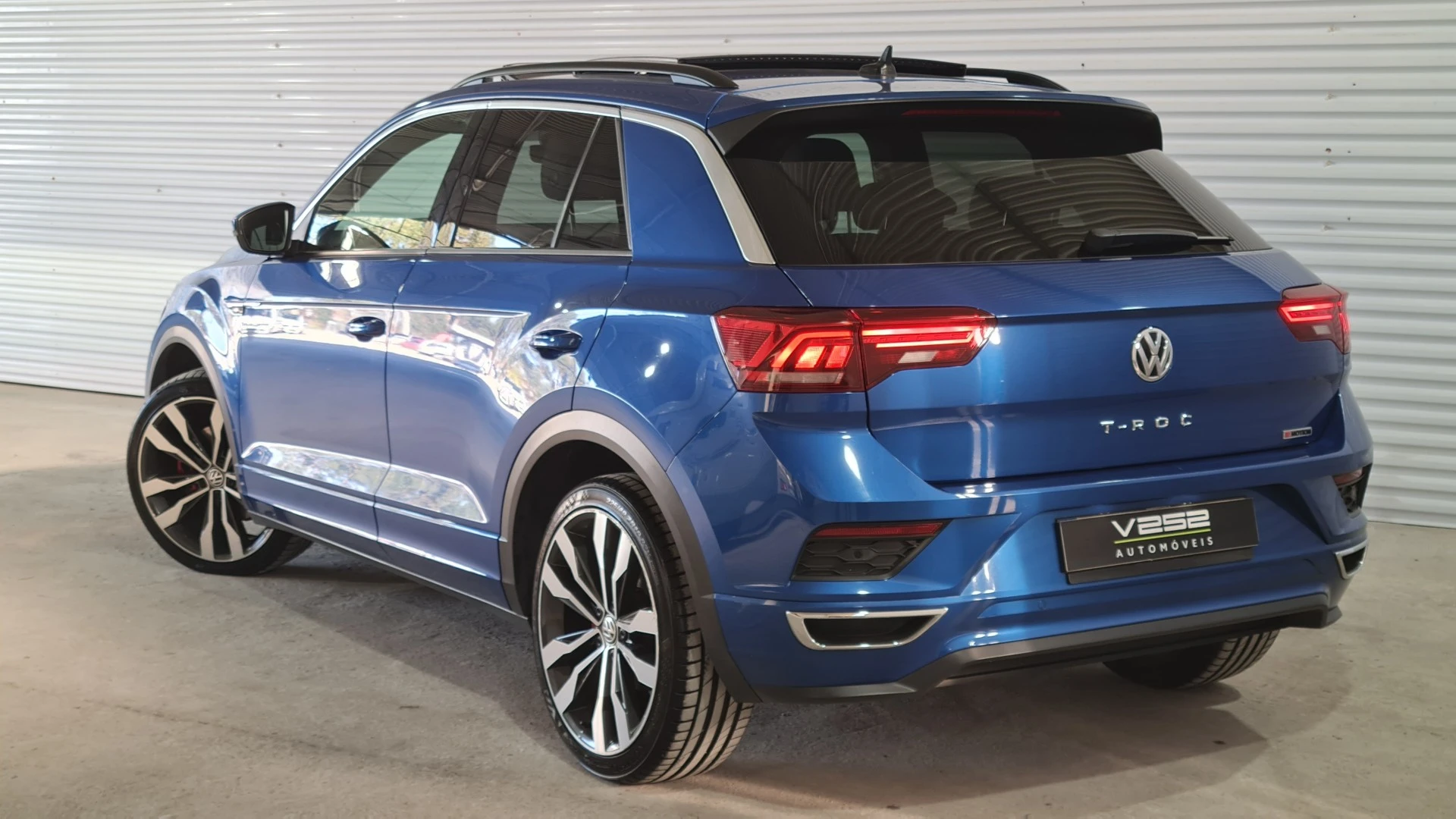 VW T-Roc 2.0 TSI OPF 4MOTION DSG R-Line