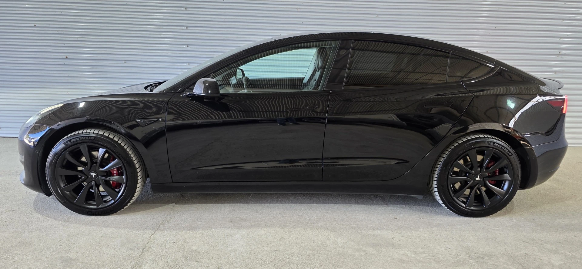 Tesla Model 3 LONG RANGE DUAL MOTOR
