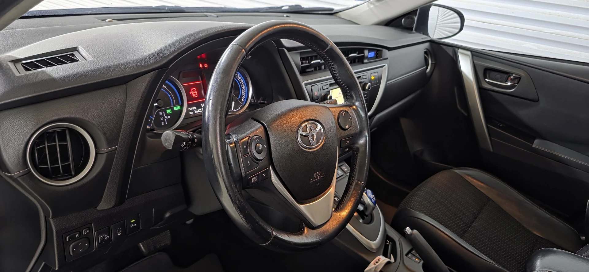 Toyota Auris 1.8 HSD Exclusive +TSS+Navi