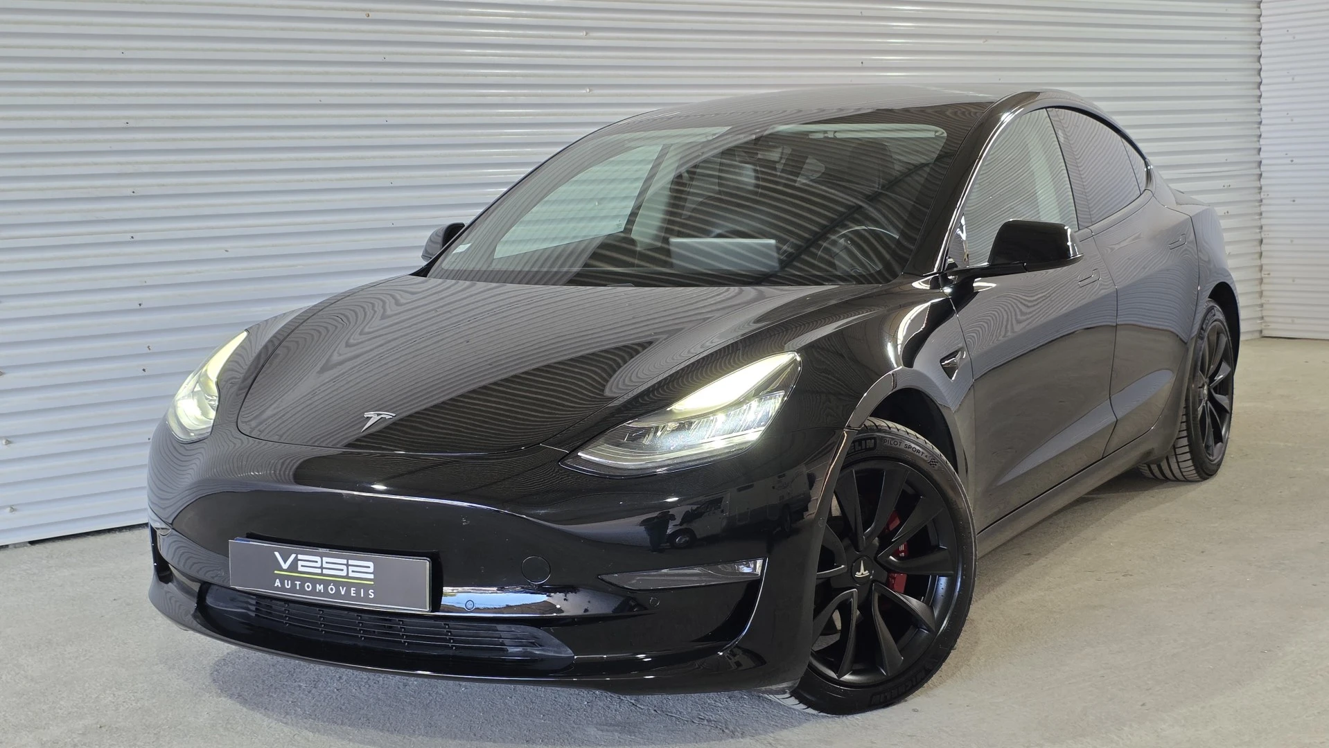 Tesla Model 3 LONG RANGE DUAL MOTOR