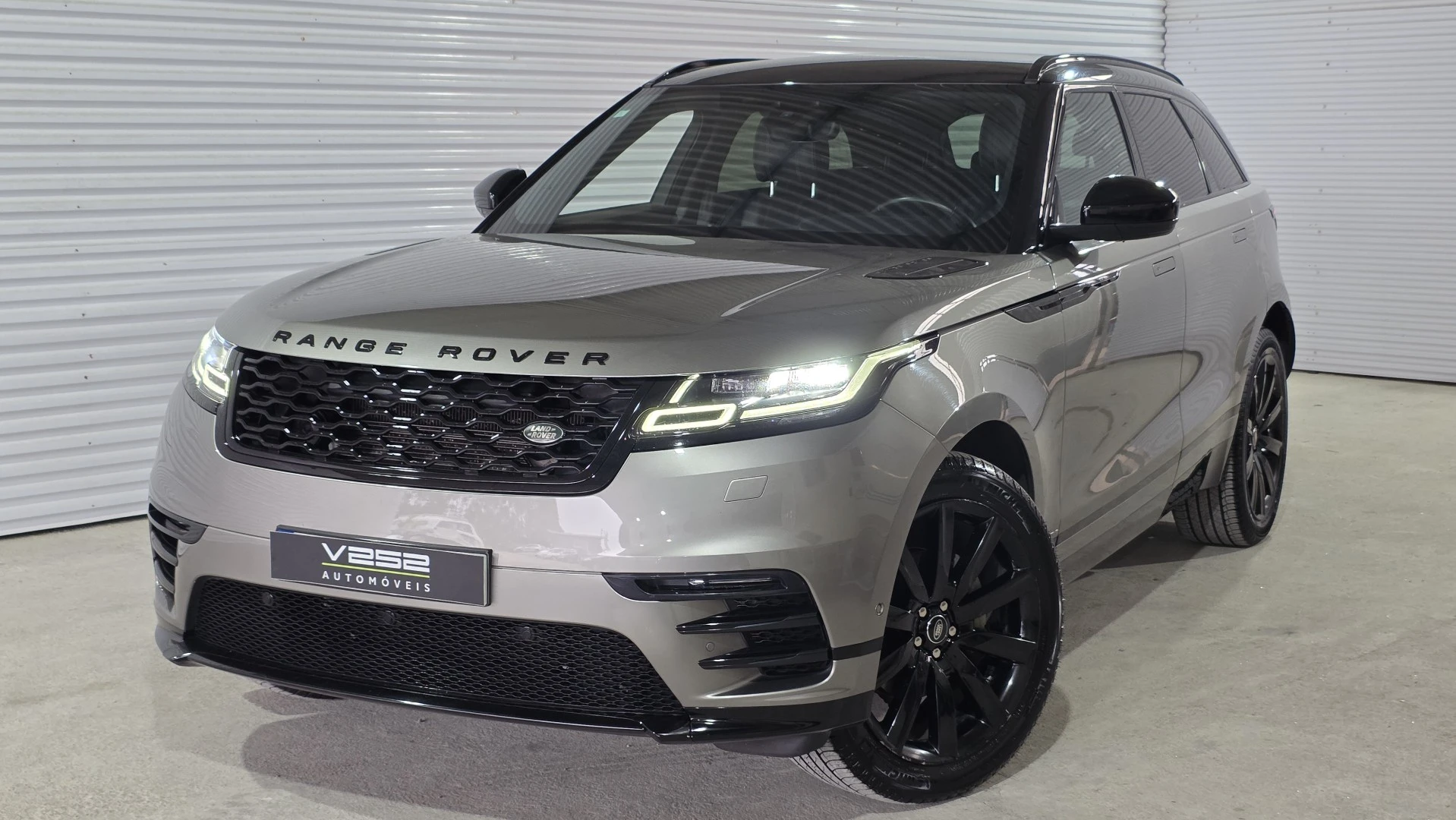 Land Rover Range Rover Velar 2.0 D R-Dynamic HSE