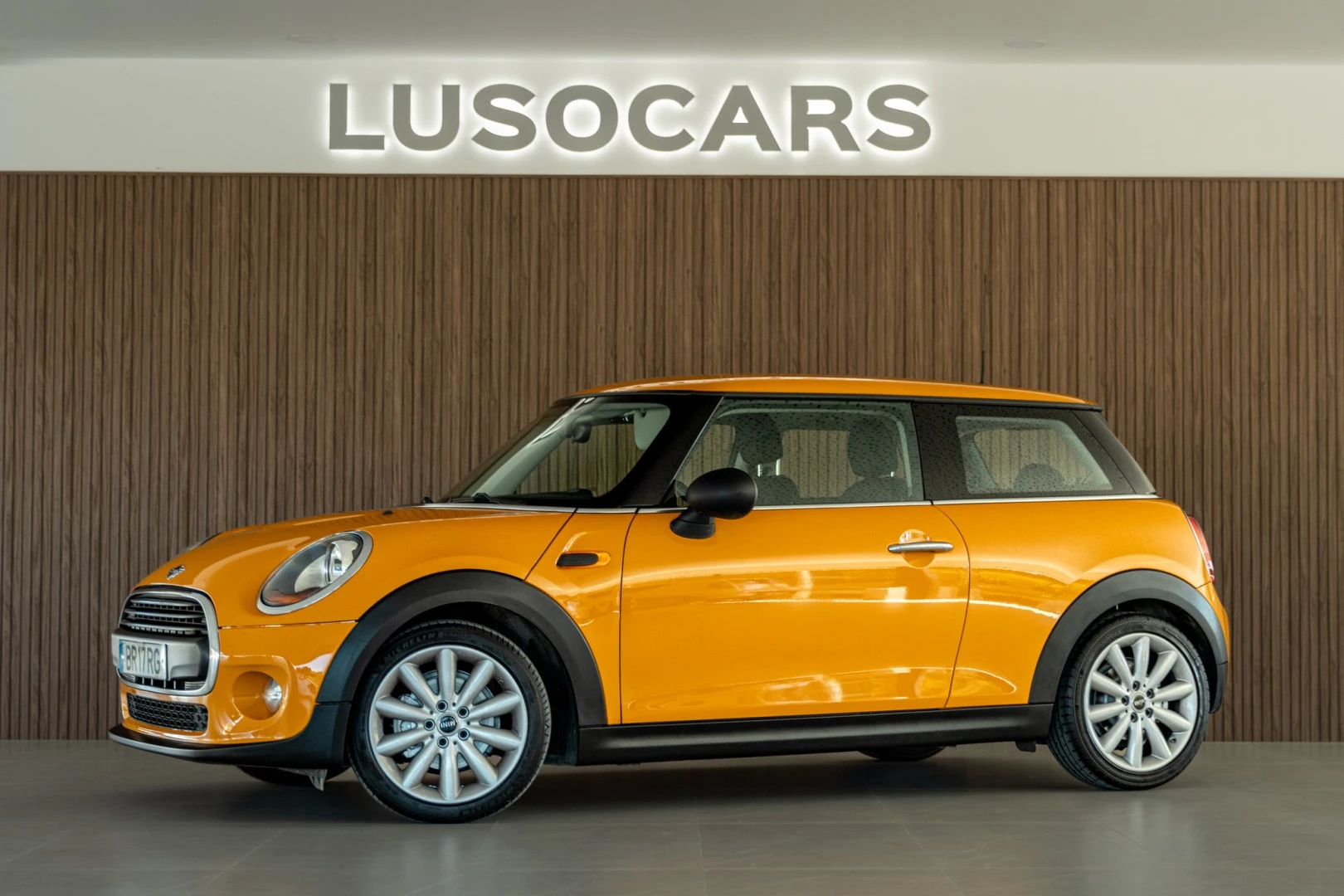 MINI 3 Portas One