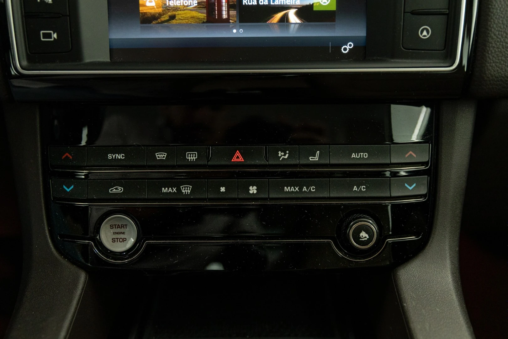 Jaguar F-Pace 20d AWD Portfolio