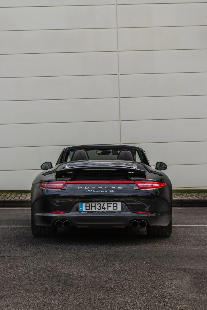Porsche 911 (991) Carrera 4 Cabriolet PDK Black Edition