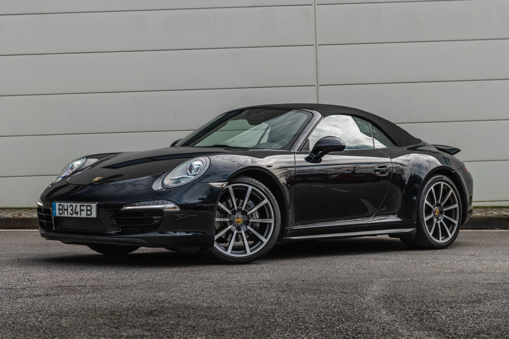Porsche 911 (991) Carrera 4 Cabriolet PDK Black Edition