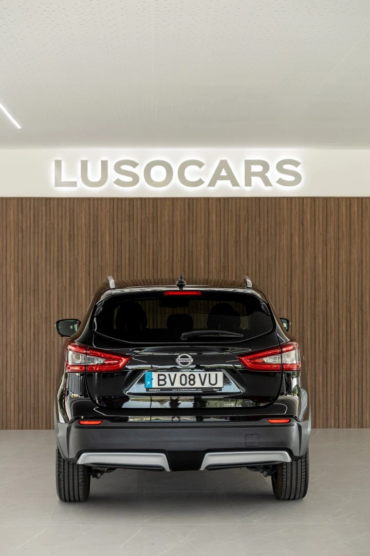 Nissan Qashqai 1.2 DIG-T N-Connecta PS 18 Xtronic