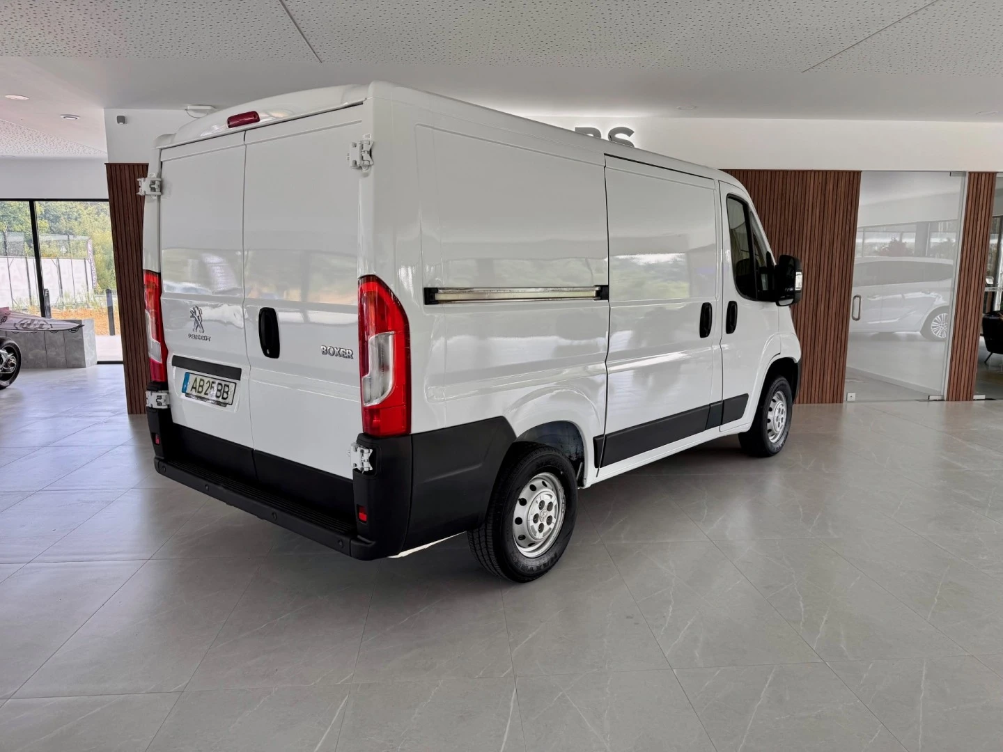 Peugeot Boxer 2.2 BlueHDi 330 L1H1 Pro