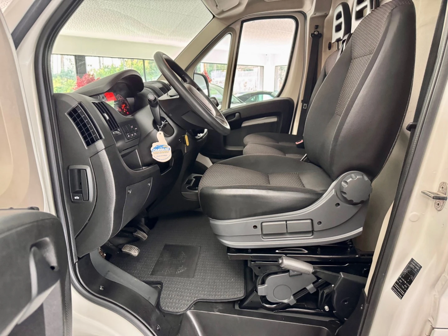 Peugeot Boxer 2.2 BlueHDi 330 L1H1 Pro
