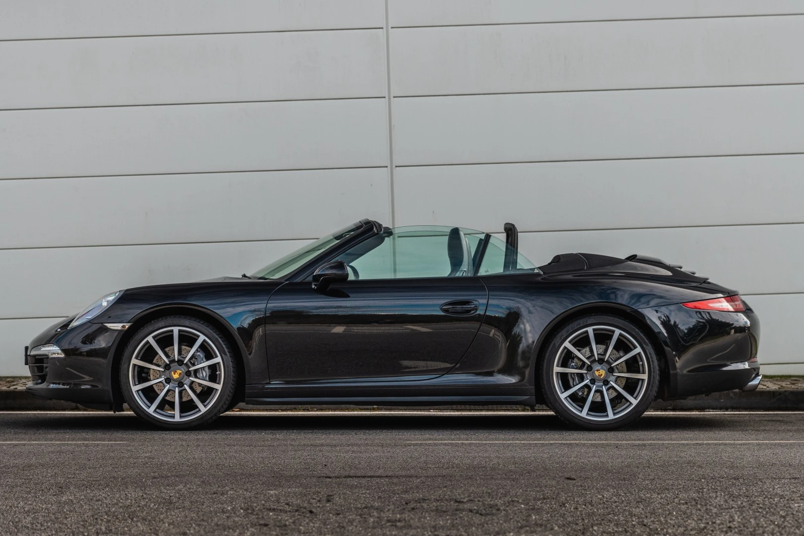 Porsche 911 (991) Carrera 4 Cabriolet PDK Black Edition