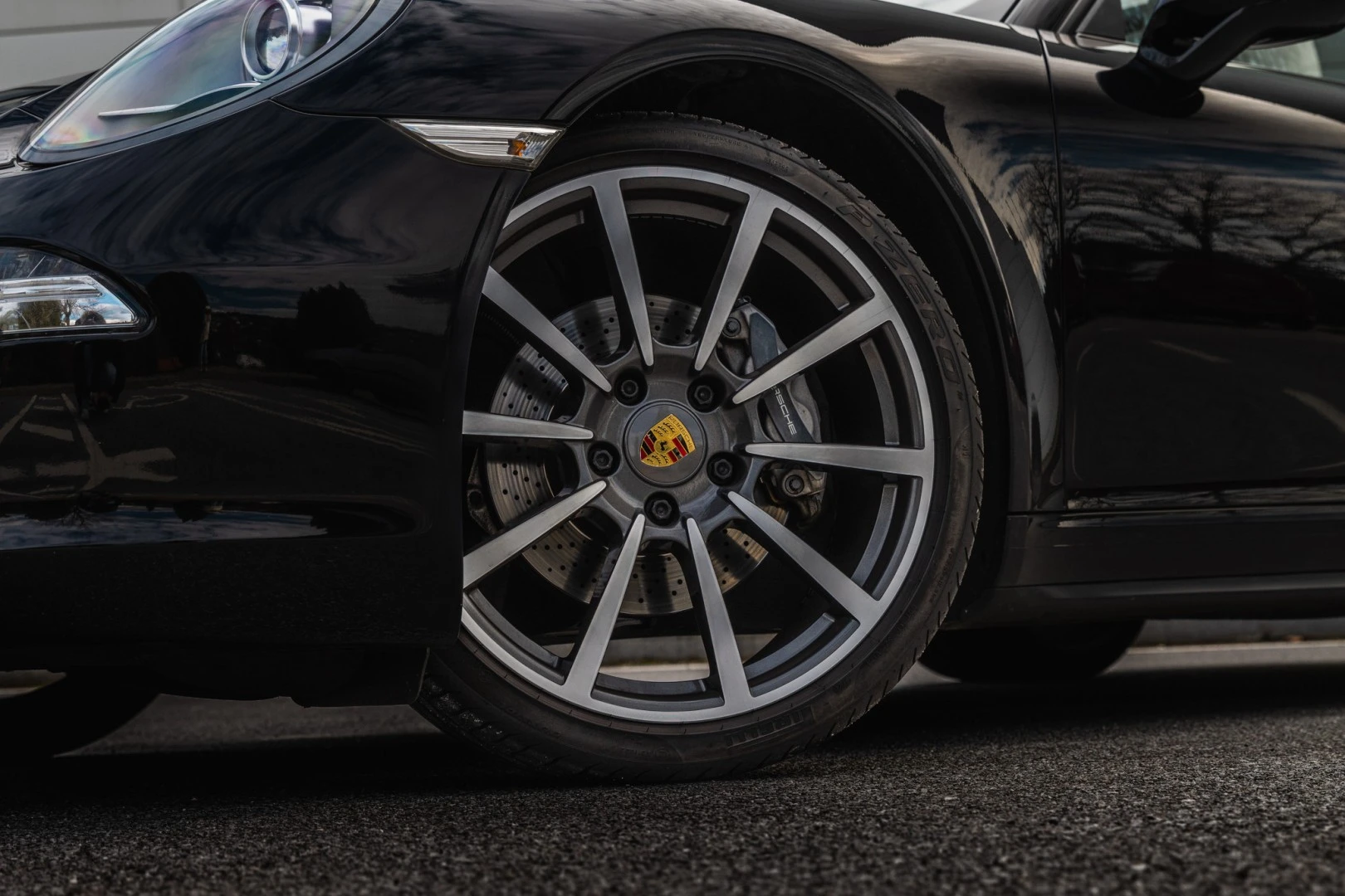Porsche 911 (991) Carrera 4 Cabriolet PDK Black Edition