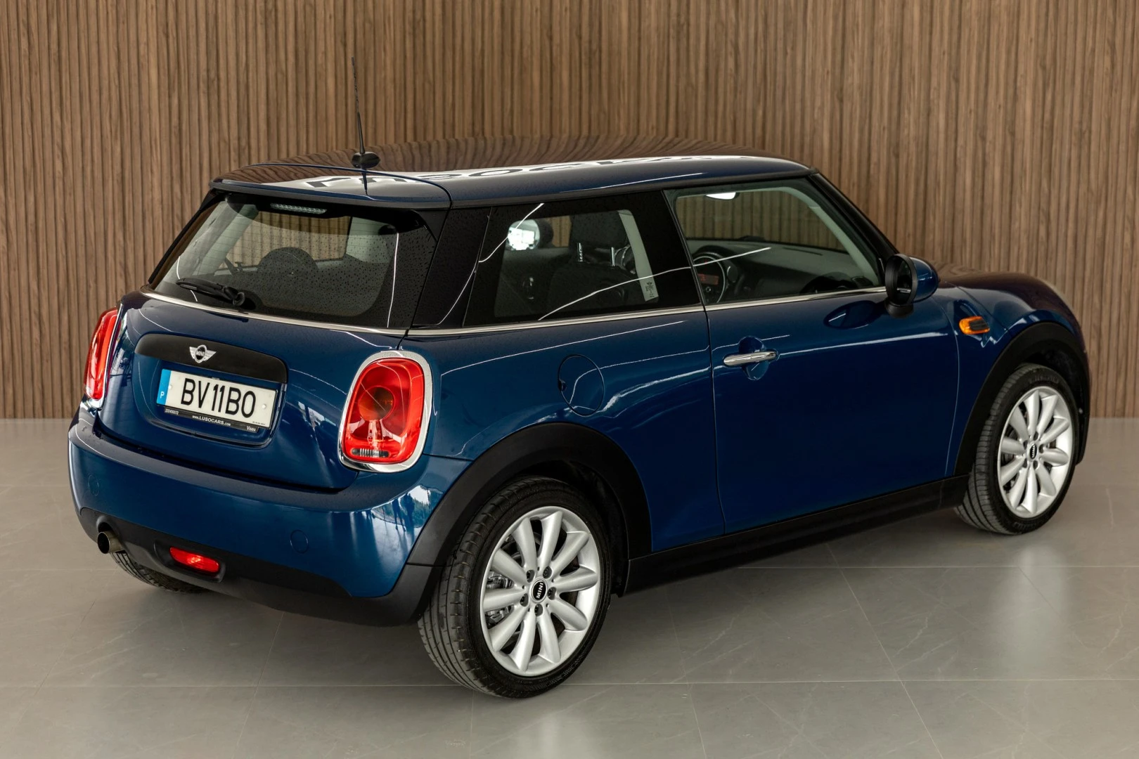MINI 3 Portas One First