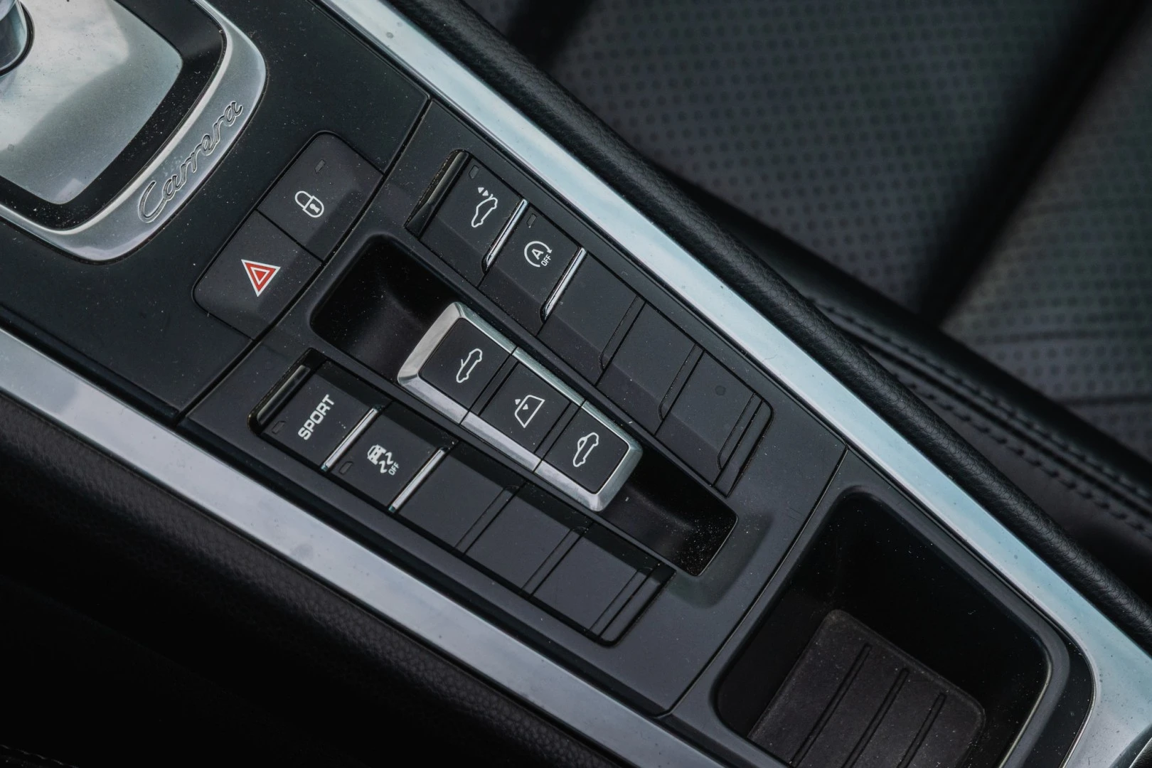 Porsche 911 (991) Carrera 4 Cabriolet PDK Black Edition
