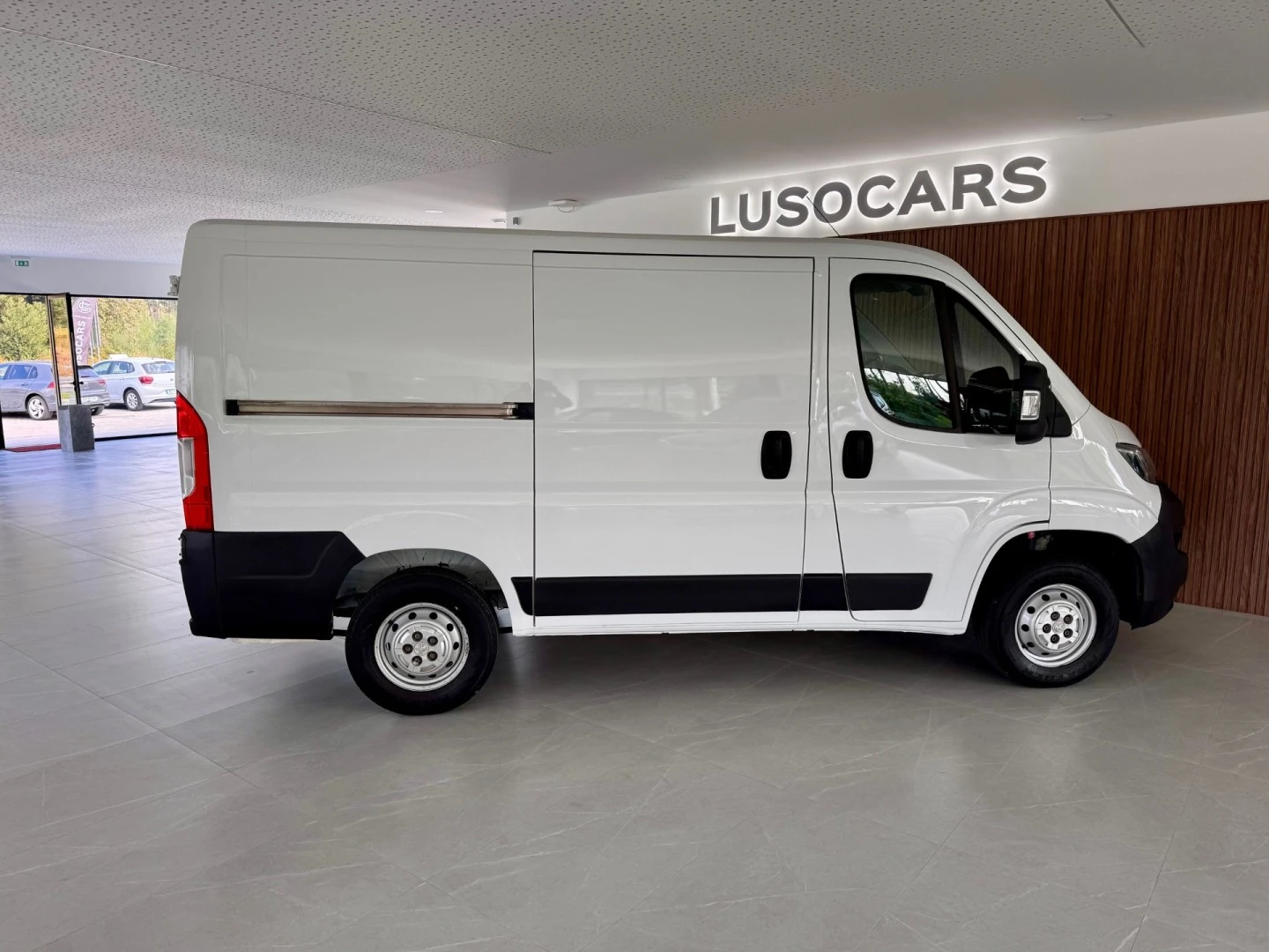 Peugeot Boxer 2.2 BlueHDi 330 L1H1 Pro
