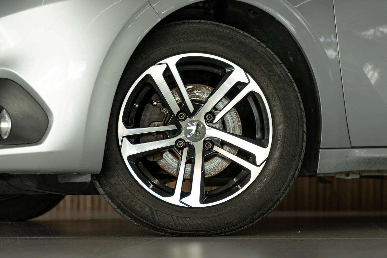 Peugeot 208 1.6 BlueHDi Style