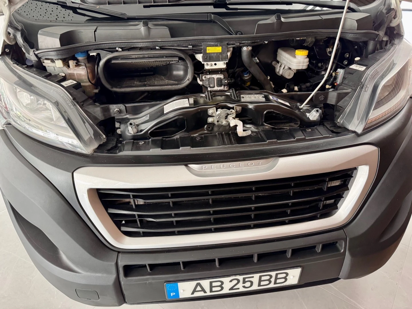 Peugeot Boxer 2.2 BlueHDi 330 L1H1 Pro
