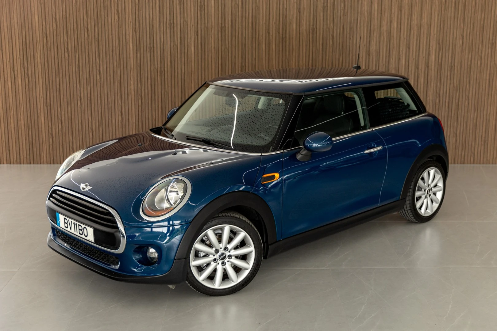MINI 3 Portas One First