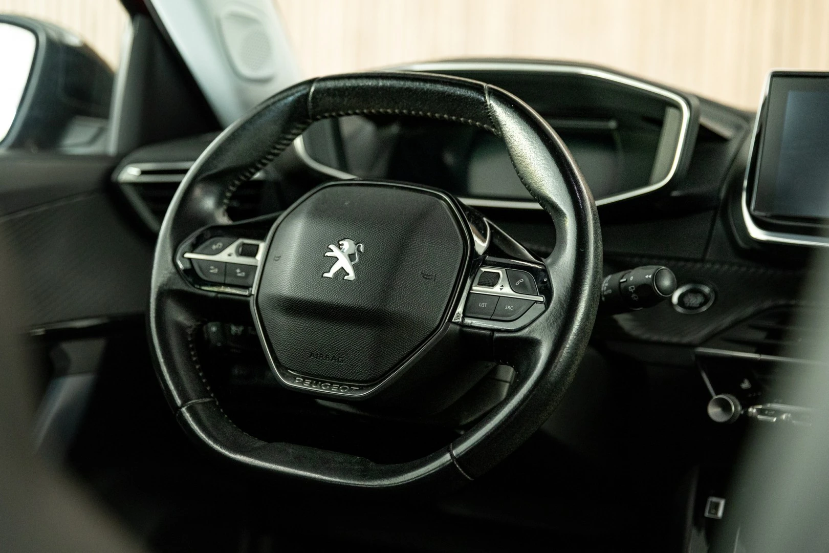 Peugeot 2008 PureTech 130 Allure Pack