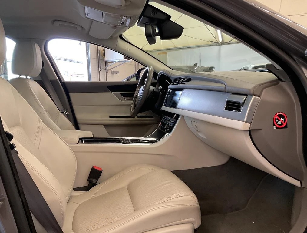 Jaguar XF 2.0 D Prestige Aut.