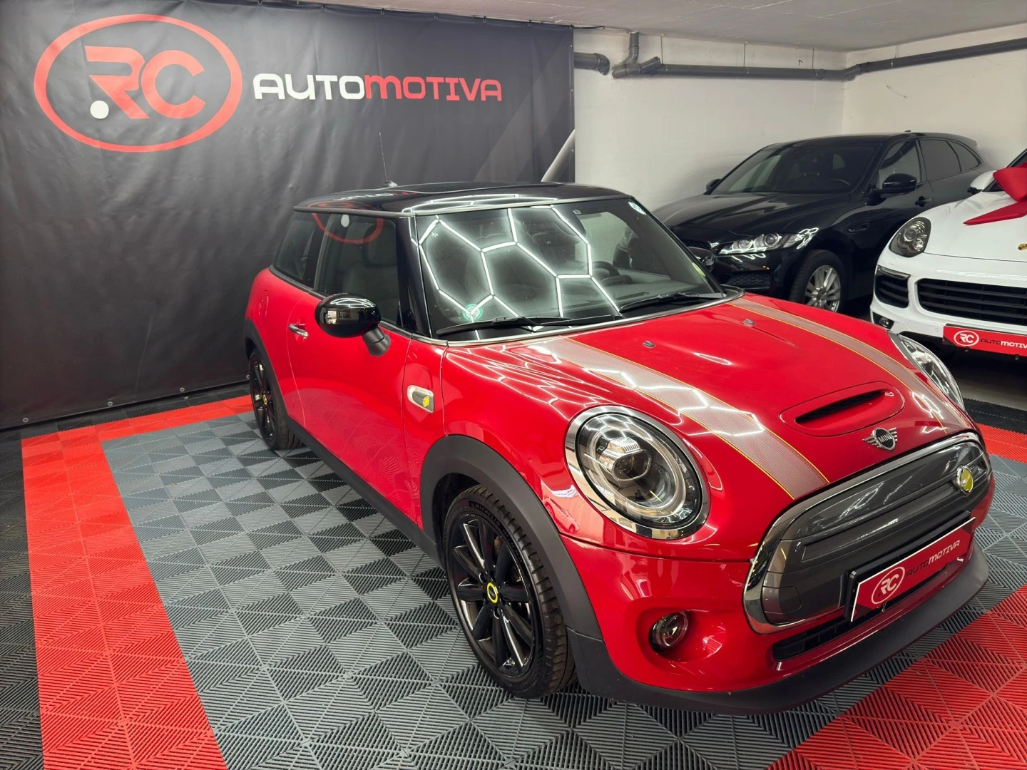 MINI 3 Portas Cooper SE Camden Edition