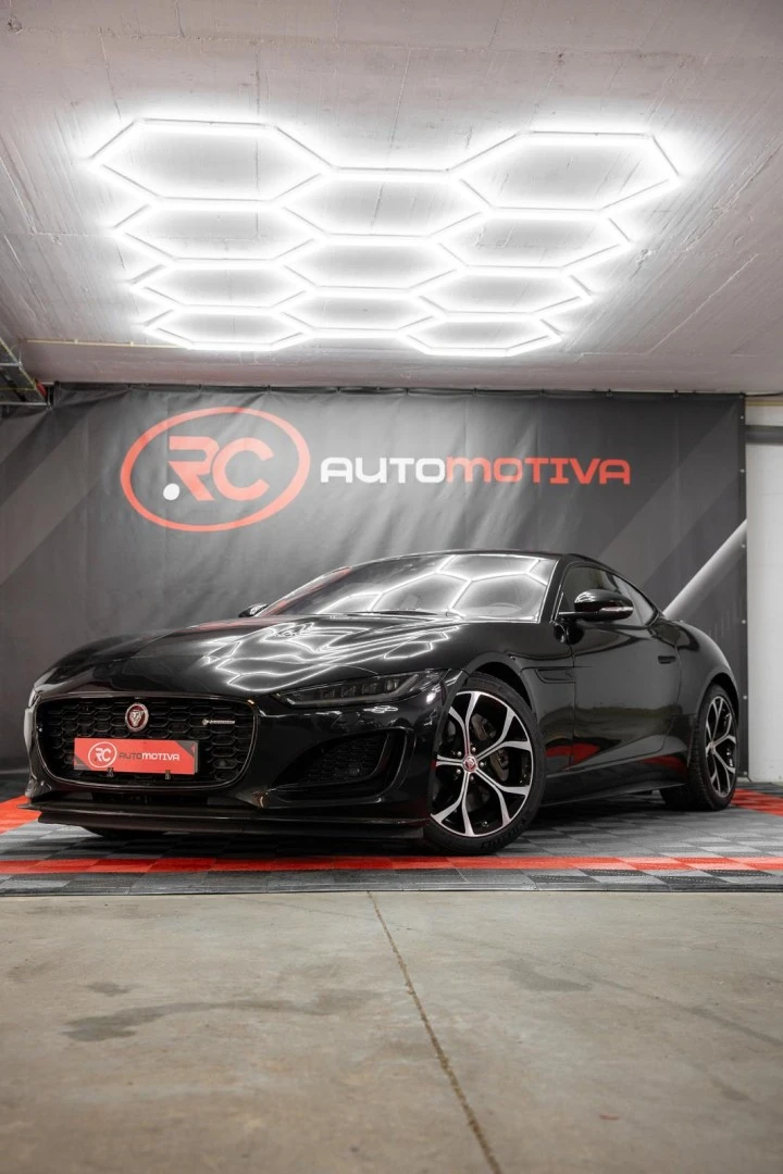 Jaguar F-Type 2.0 i4 R-Dynamic Black