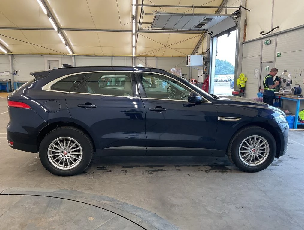 Jaguar F-Pace 2.0 i4D Prestige AWD