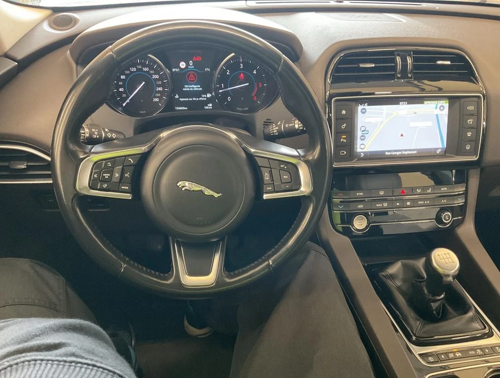 Jaguar F-Pace 2.0 i4D Prestige AWD