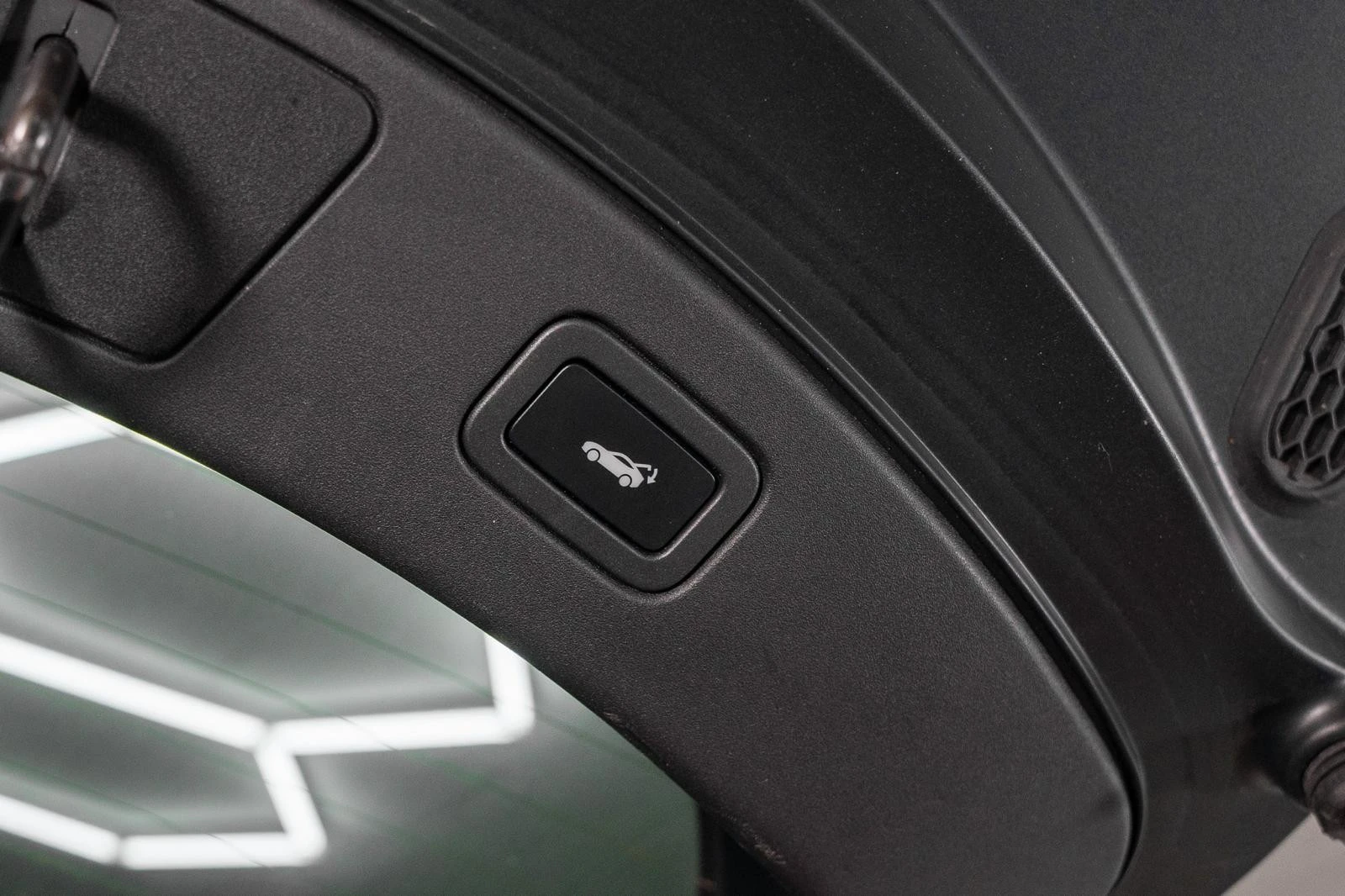 Jaguar F-Type 2.0 i4 R-Dynamic Black